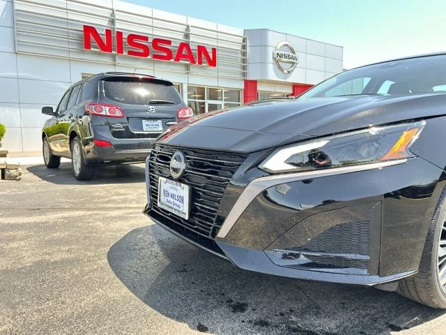 New 2026 Super Black Nissan SV image 11