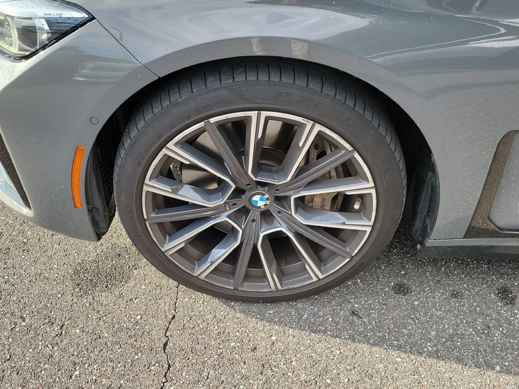 Used 2020 Bemina Gray Amber Effect BMW 750i xDrive image 38