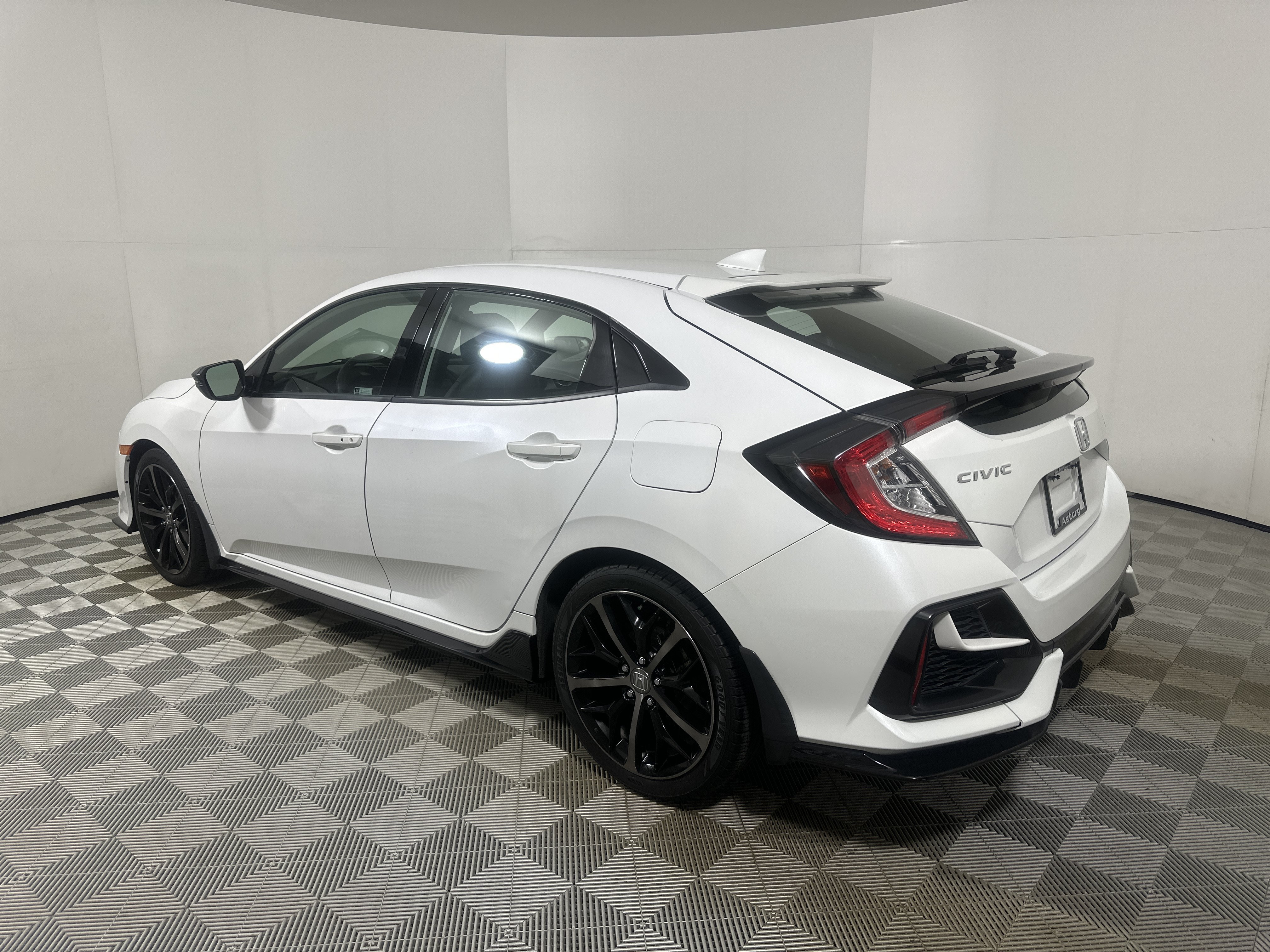 Used 2021  Honda Sport Touring image 5