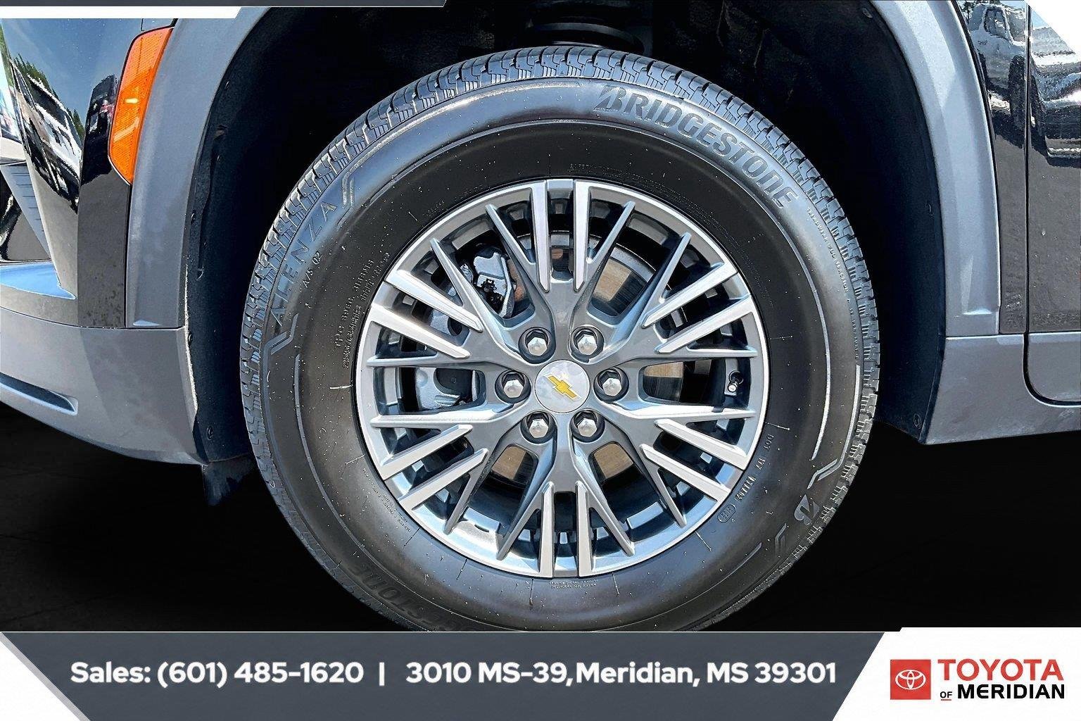 Used 2026 Mosaic Black Metallic Chevrolet AWD LT image 7