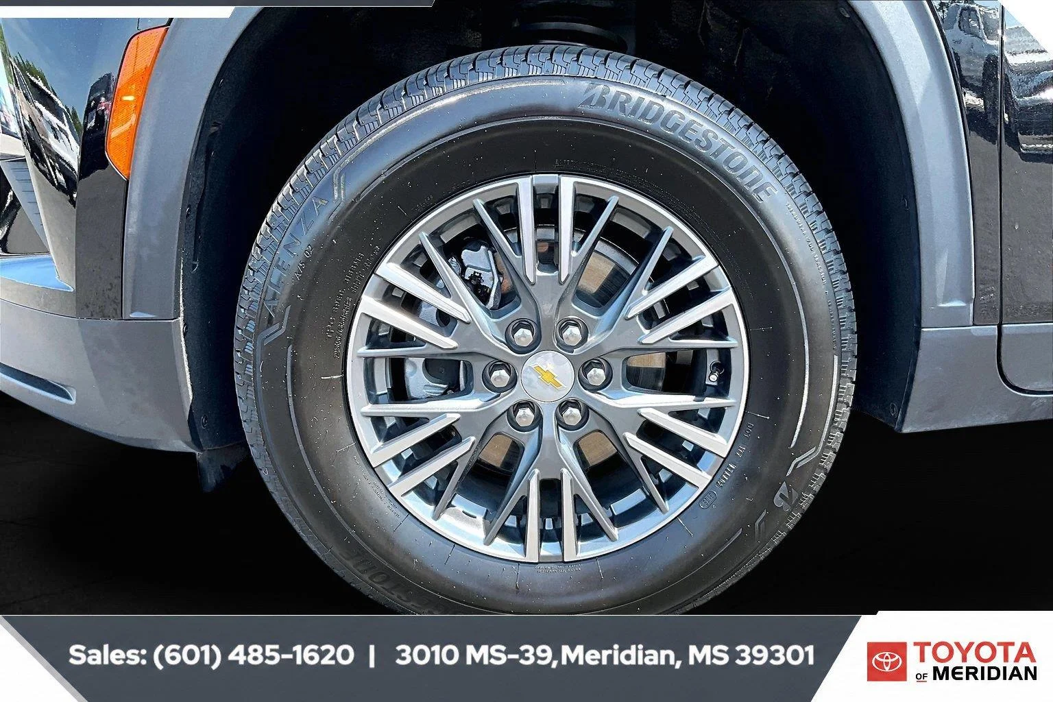 Used 2026 Mosaic Black Metallic Chevrolet AWD LT image 7