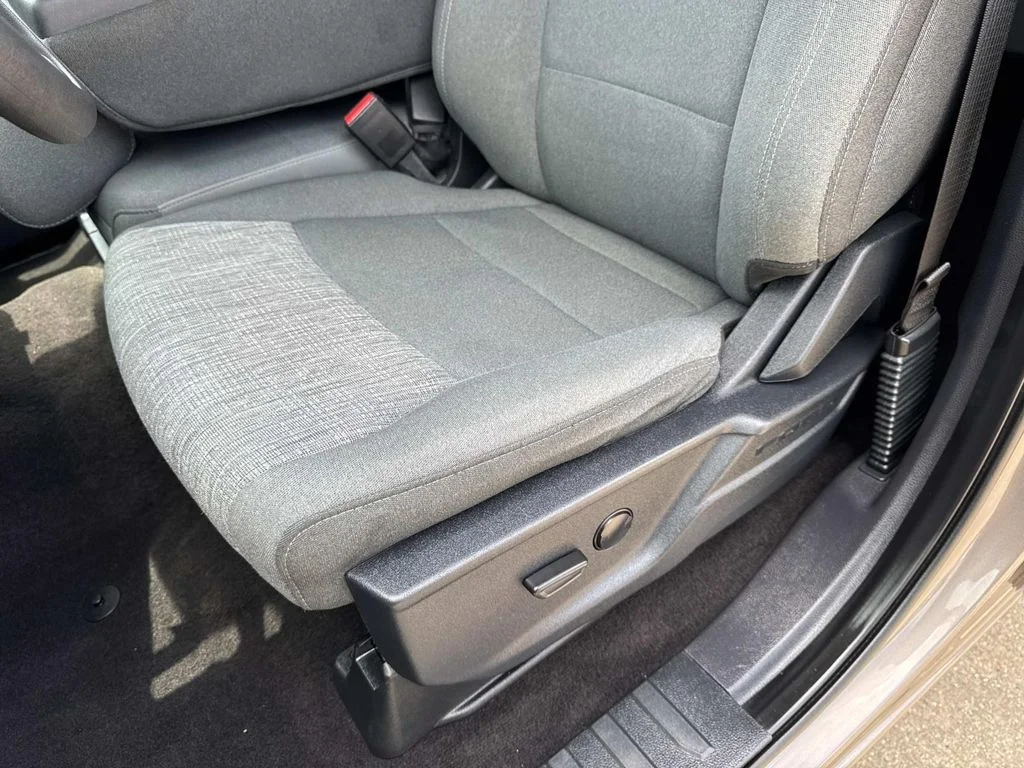 Used 2023 Gray Ford XLT image 22