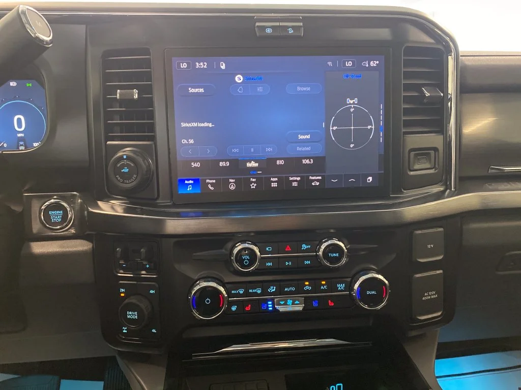 New 2027 Gray Ford Lariat image 22