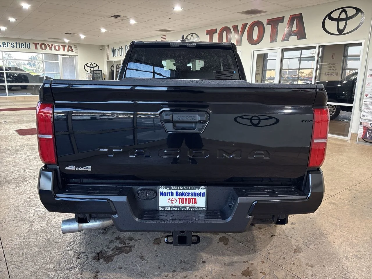2026 Toyota Tacoma SR5 - Photo 9