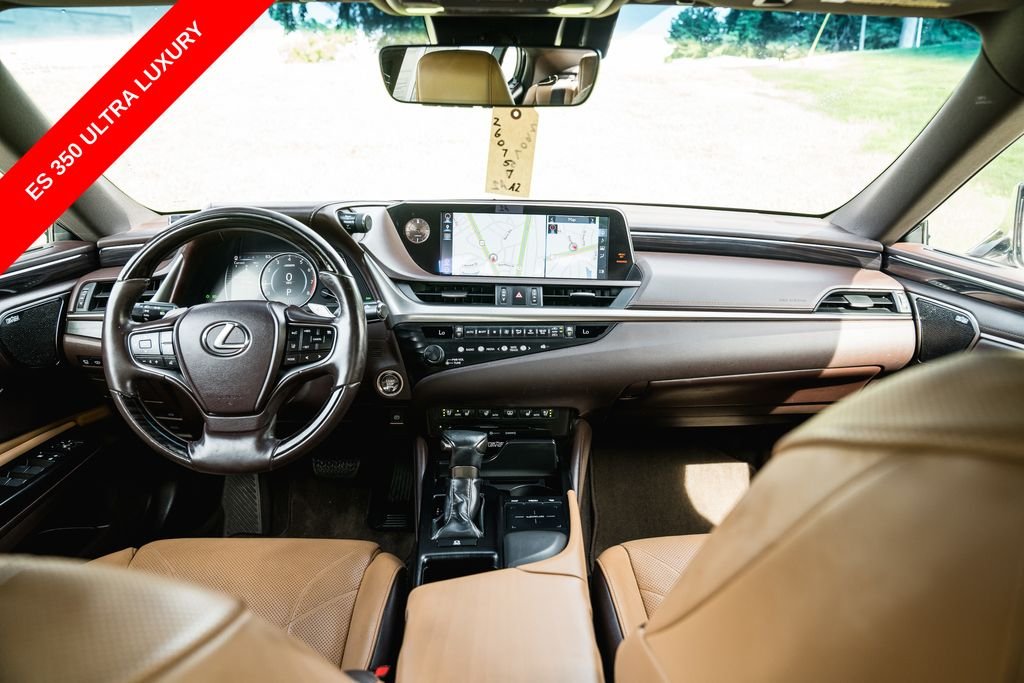 Used 2019 White Pearl Lexus 350 Ultra Luxury image 11