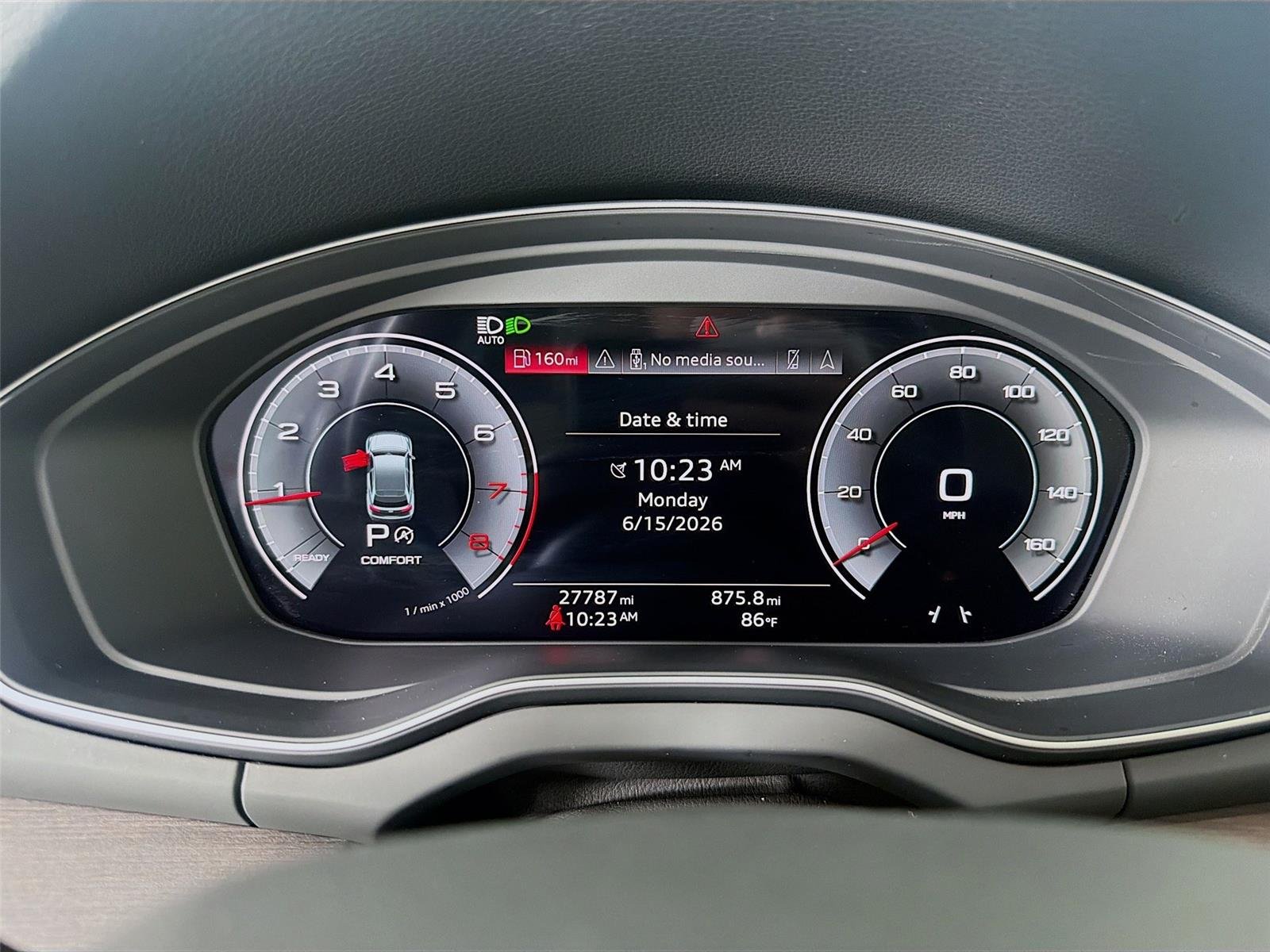 Used 2022  AUDI  image 15