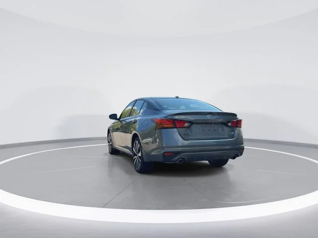 Used 2020 Gray Nissan 2.5 SR image 7