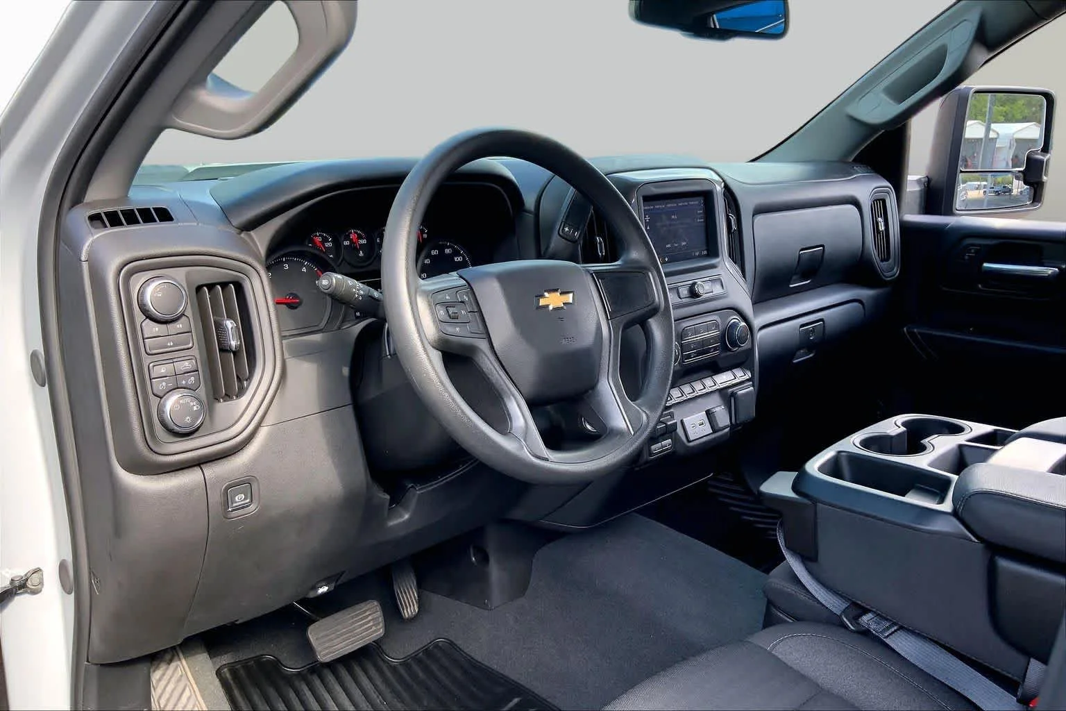 Used 2025 Slate Gray Metallic Chevrolet Custom image 18