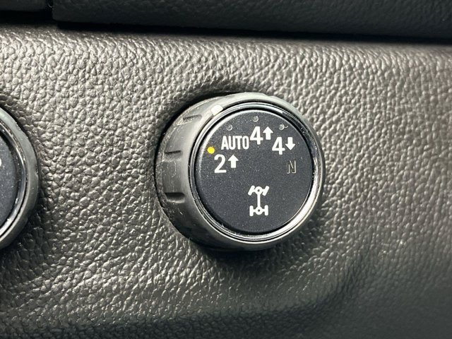Used 2020 Marine Blue Metallic GMC 4WD SLT image 18