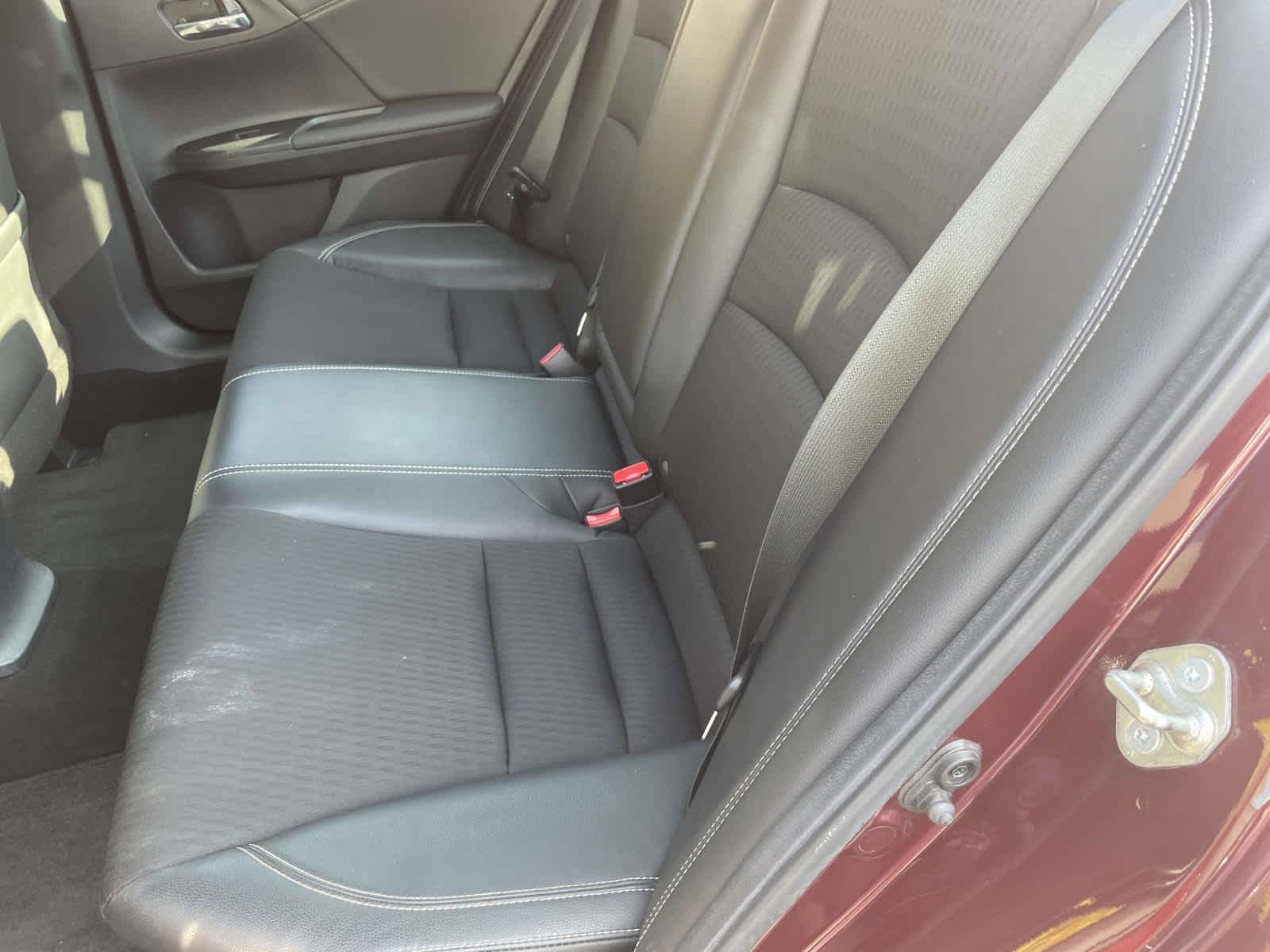 Used 2016 Basque Red Pearl II Honda Sport image 25
