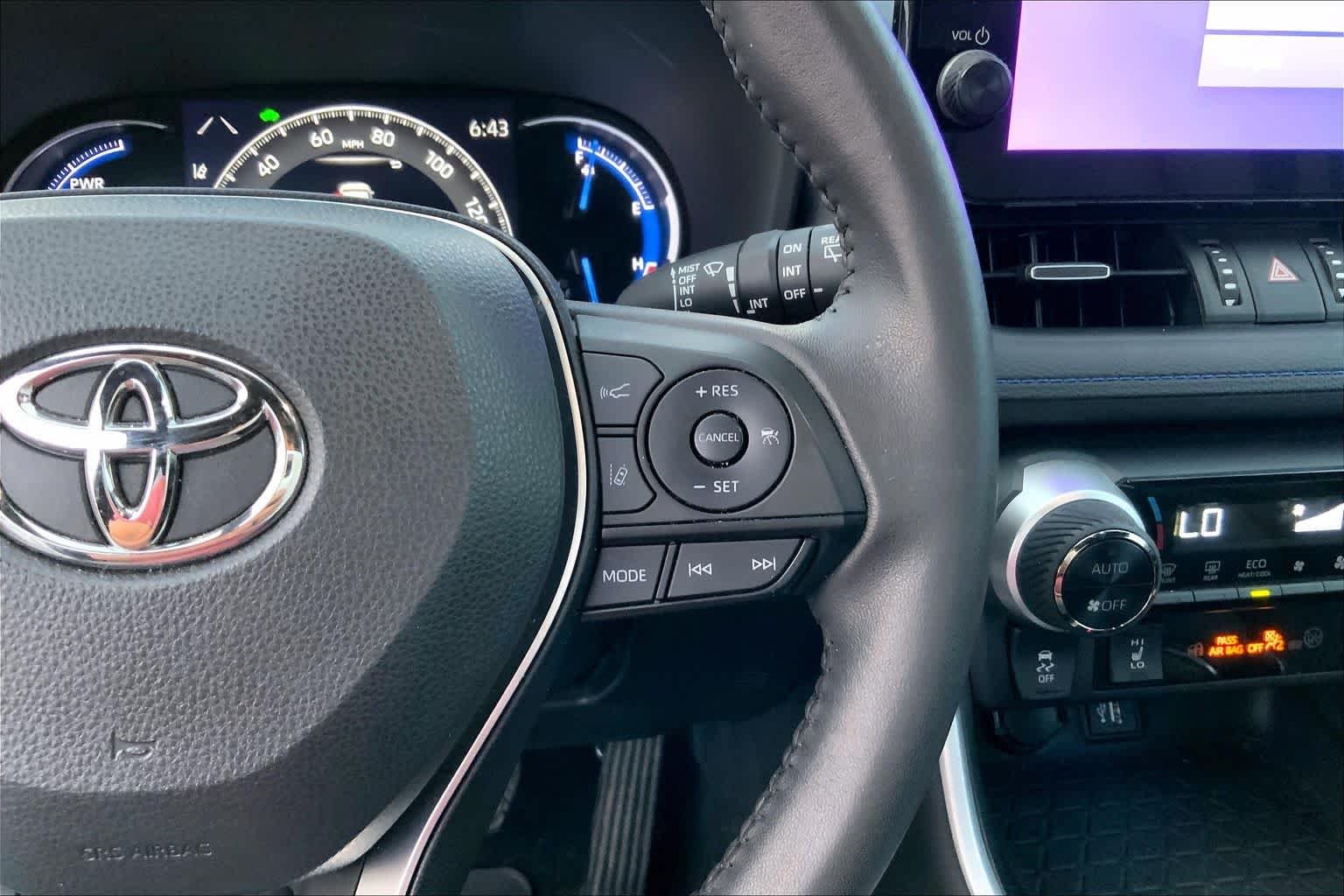 Used 2023 Wind Chill Pearl/Midnight Black Metallic Toyota Hybrid XSE image 24