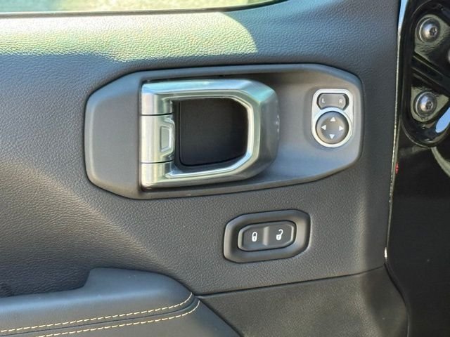 2025 Jeep Wrangler 4-Door Sahara - Photo 17