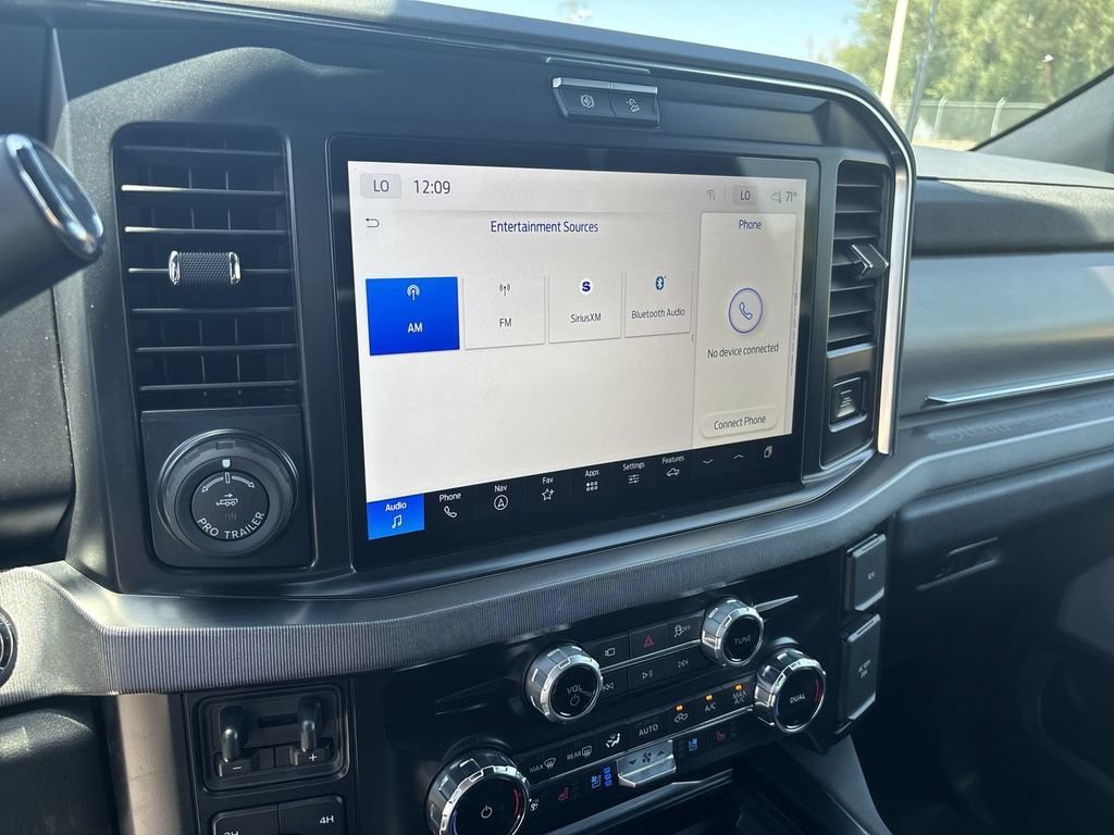 2026 Ford F-350 Super Duty Platinum - Photo 17