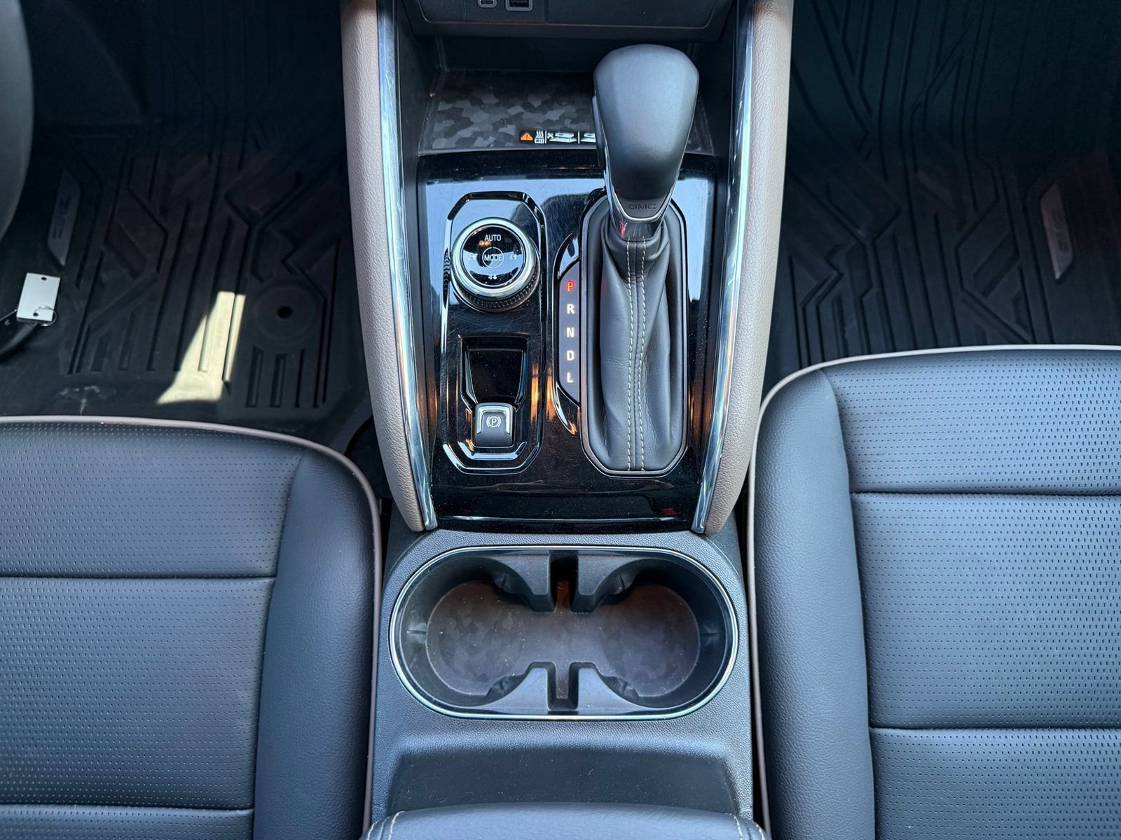 2024 GMC Canyon Denali - Photo 28