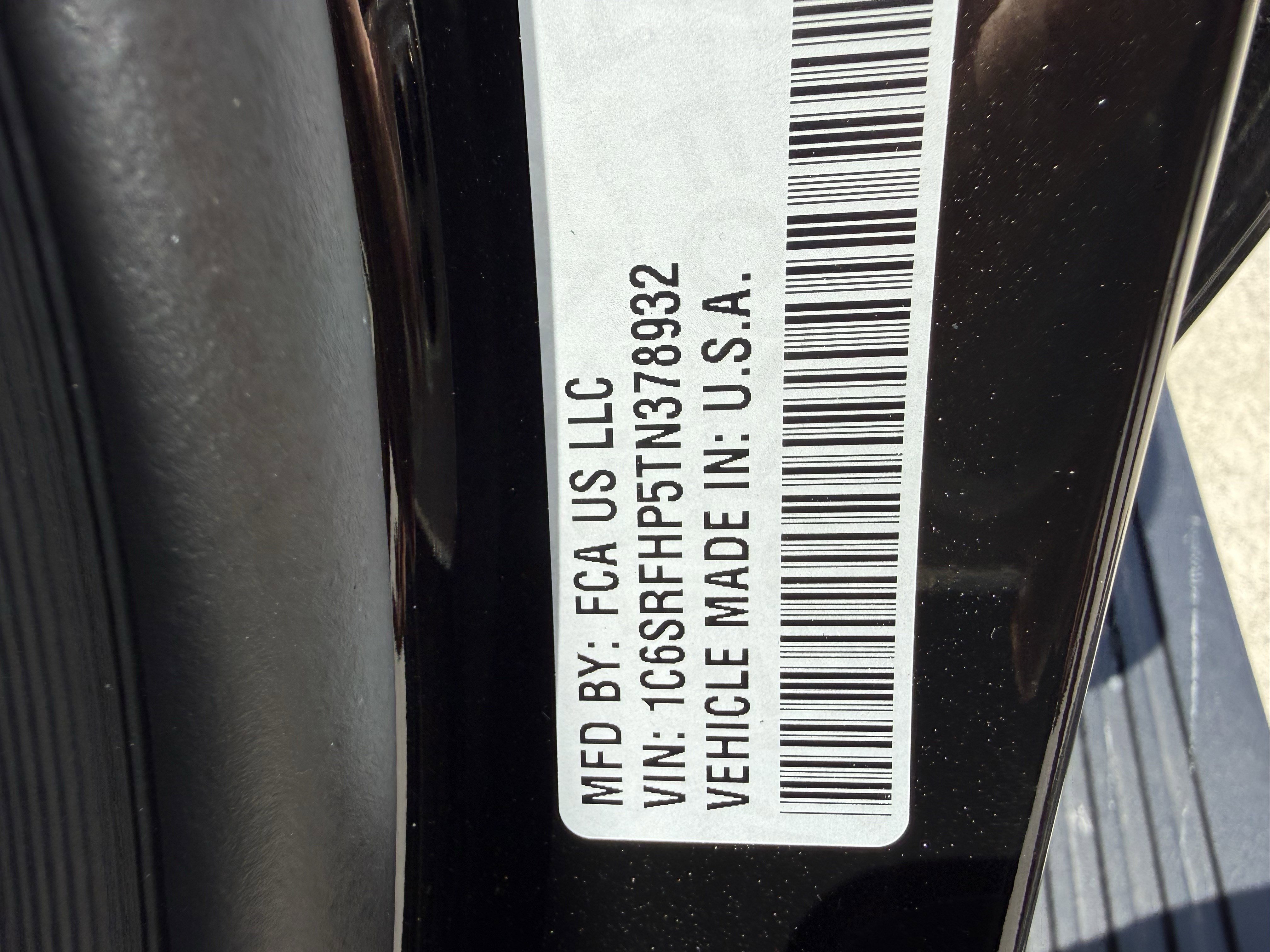 New 2026 Diamond Black Crystal Pearl-Coat Exterior Paint RAM Longhorn image 18