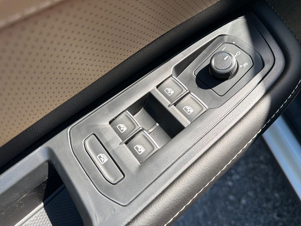 New 2026  Volkswagen 2.0T SE w/Technology image 12