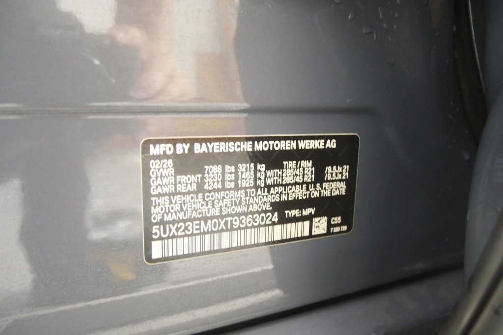Certified Used 2026 Sparkling Copper Metallic BMW xDrive40i image 26