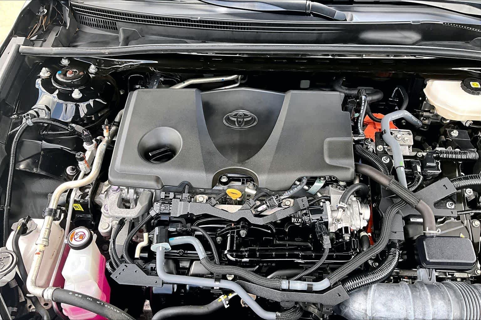 Used 2025 Midnight Black Metallic Toyota SE image 32