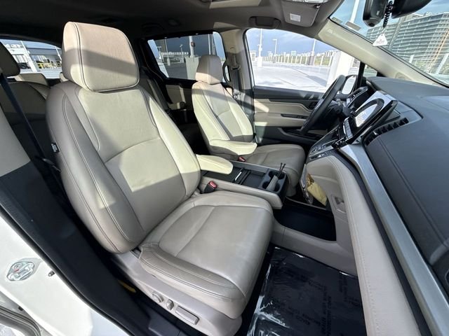 Used 2023  Honda EX-L image 27