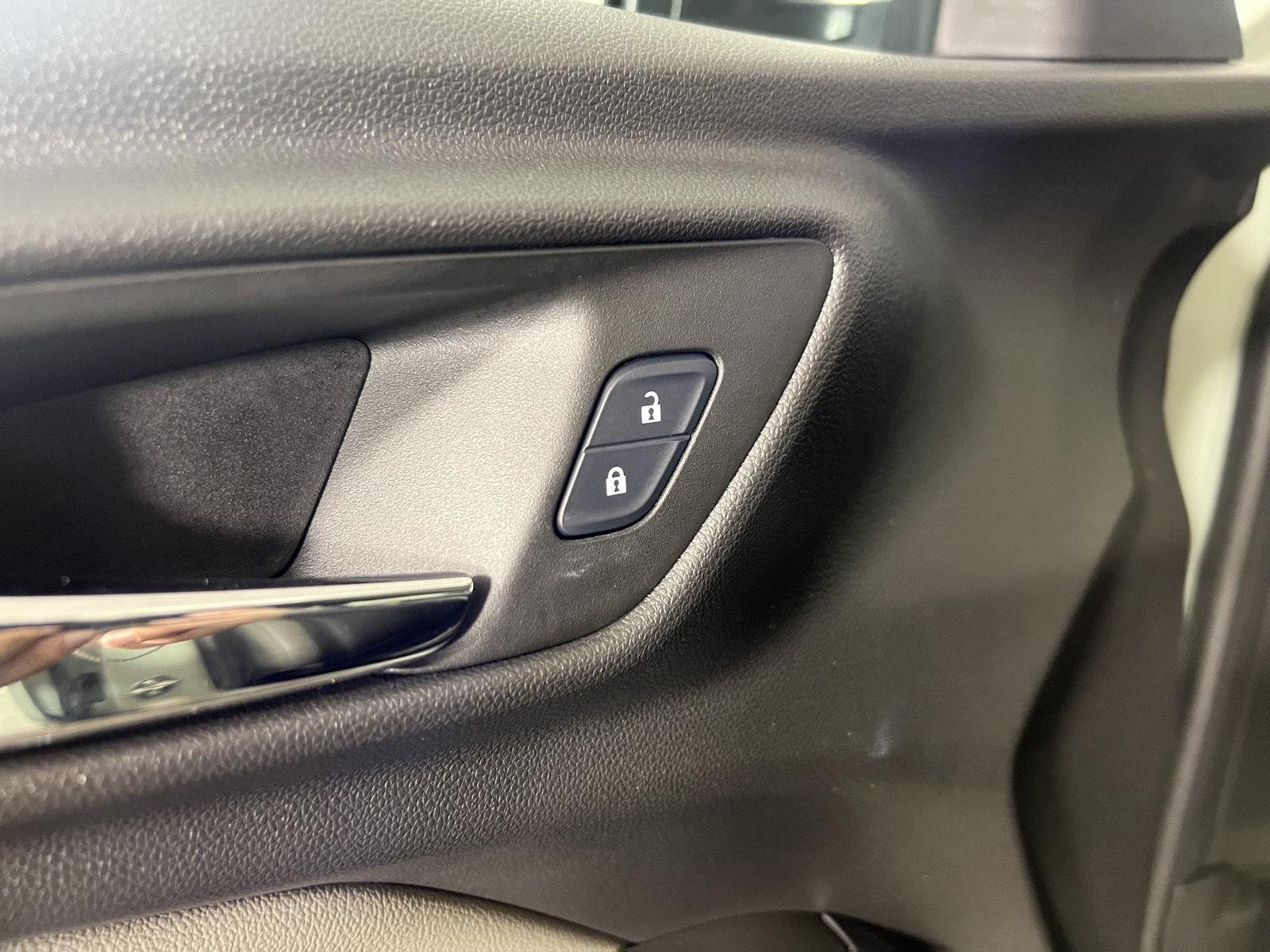 Used 2025 Cacti Green Chevrolet ACTIV image 21