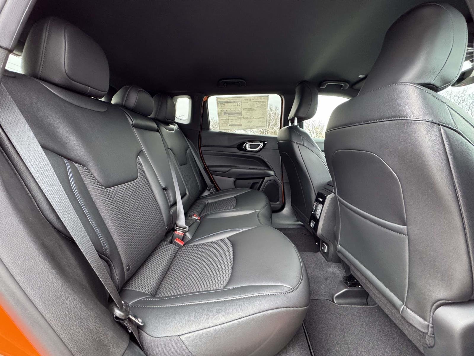 New 2026 Joose Exterior Paint Jeep Latitude Altitude image 16