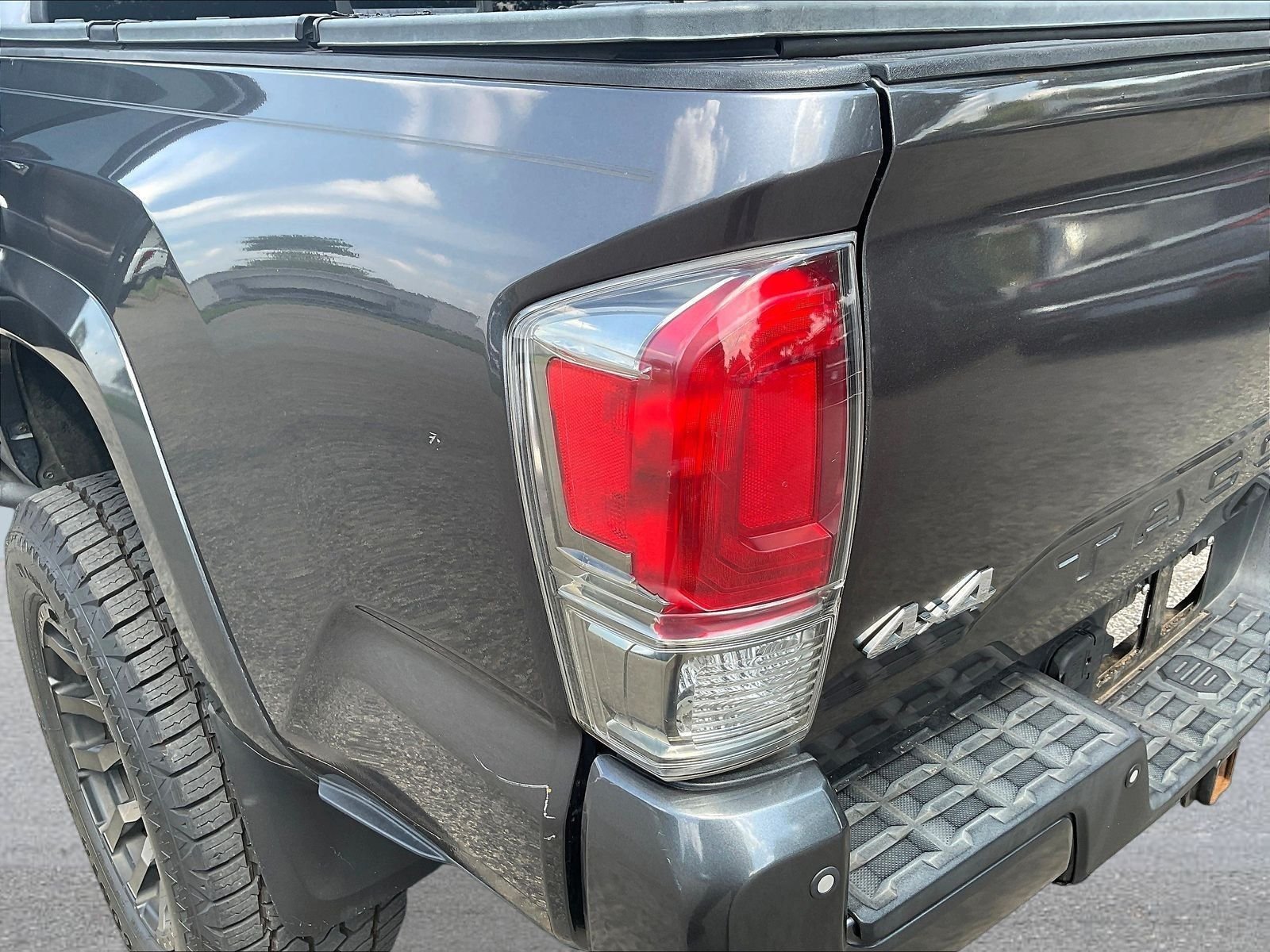 Used 2016 Gray Toyota Limited image 19