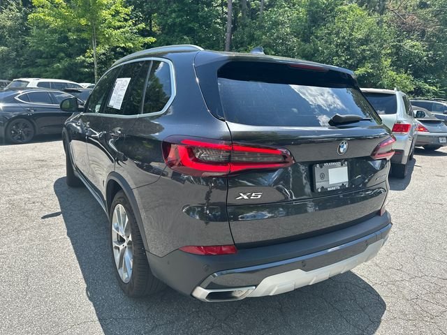 Used 2021 Gray BMW xDrive40i image 7