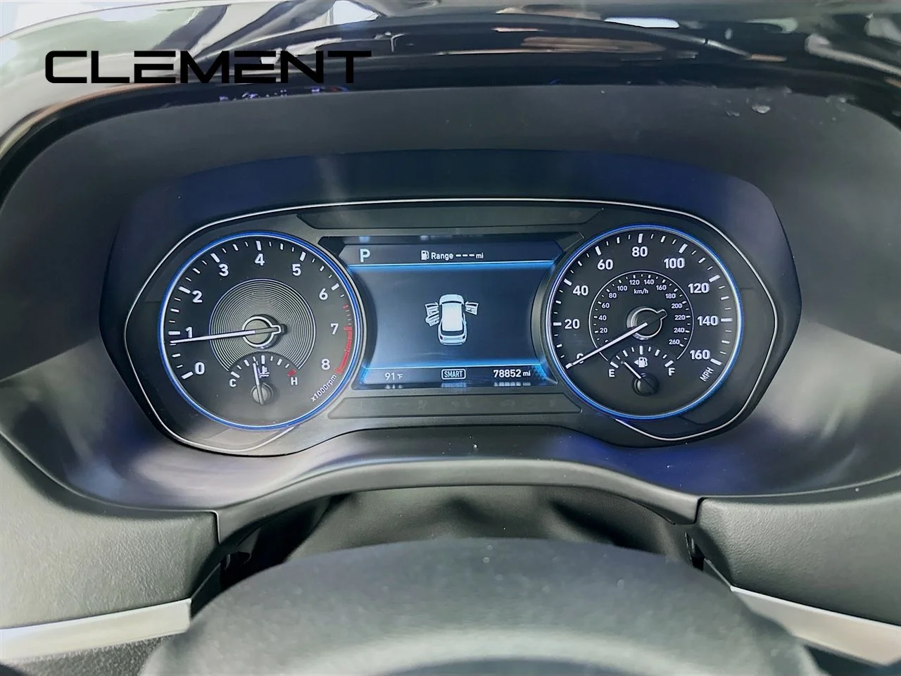 Used 2022 Hyper White Hyundai SEL image 18