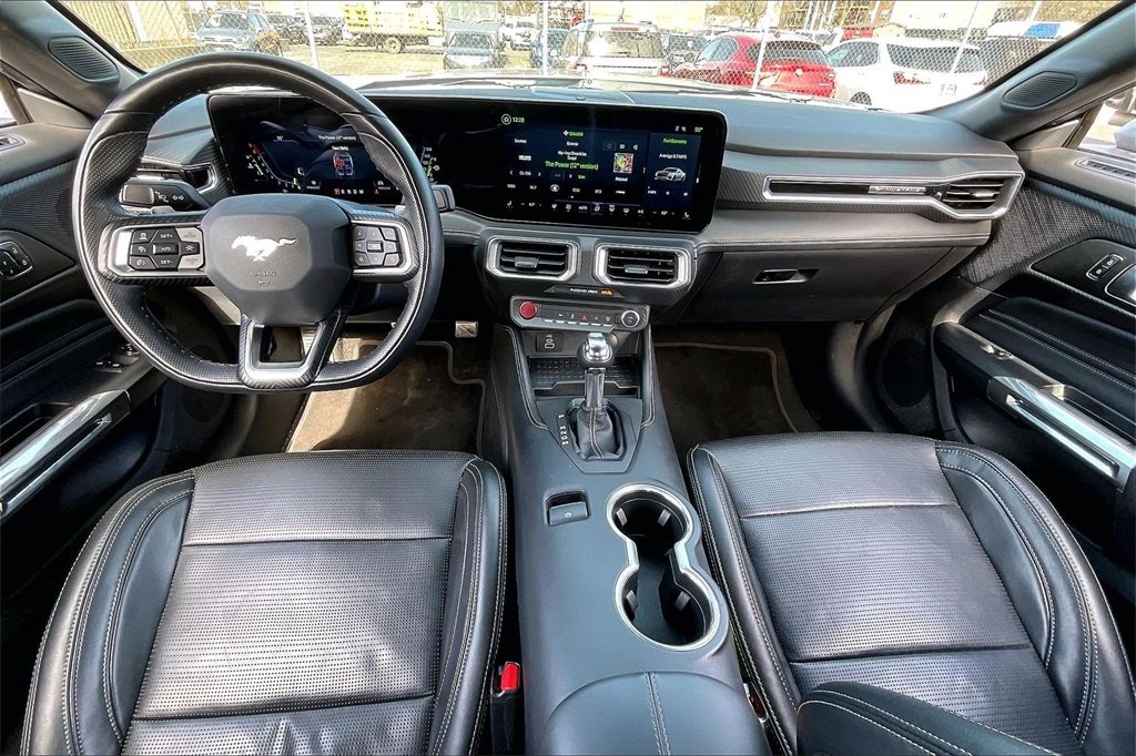 2024 FORD MUSTANG - Image 13