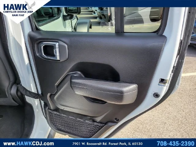 Used 2023 White Jeep Rubicon 4xe image 27