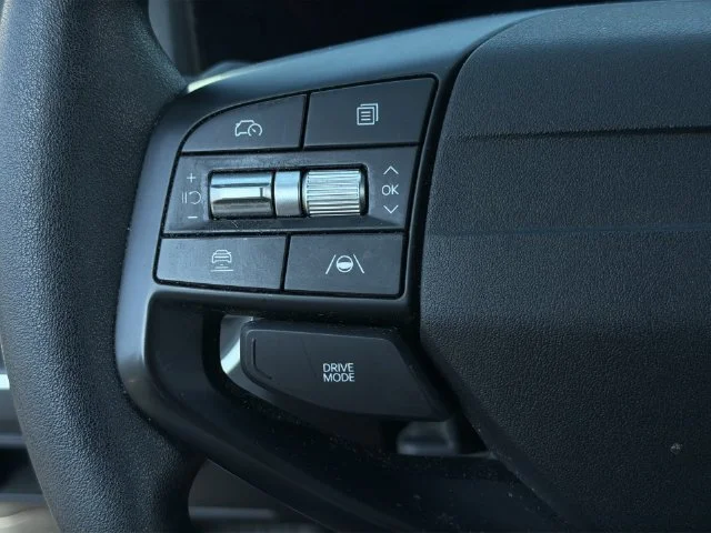 Used 2025 Gray Kia LXS image 12