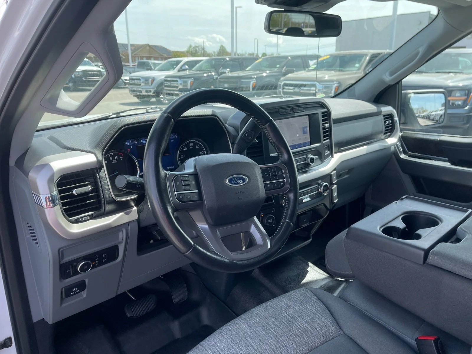 Used 2021 White Ford XLT image 11