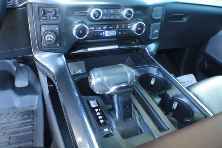 Used 2023 White Ford LARIAT image 11