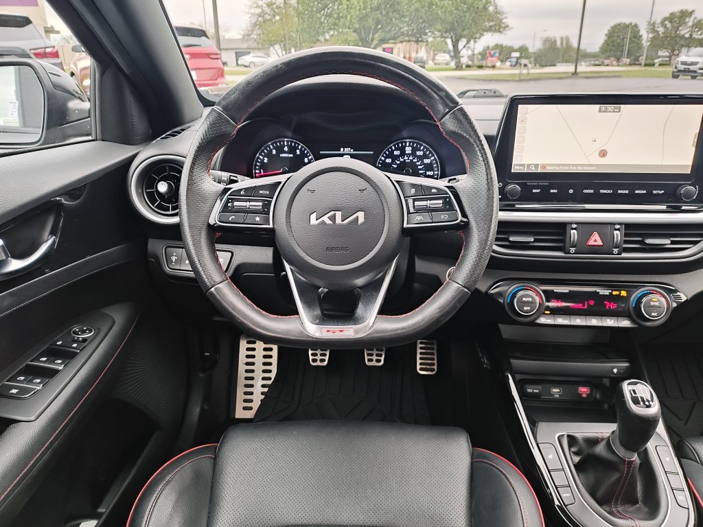 Used 2023 Black Kia GT image 15