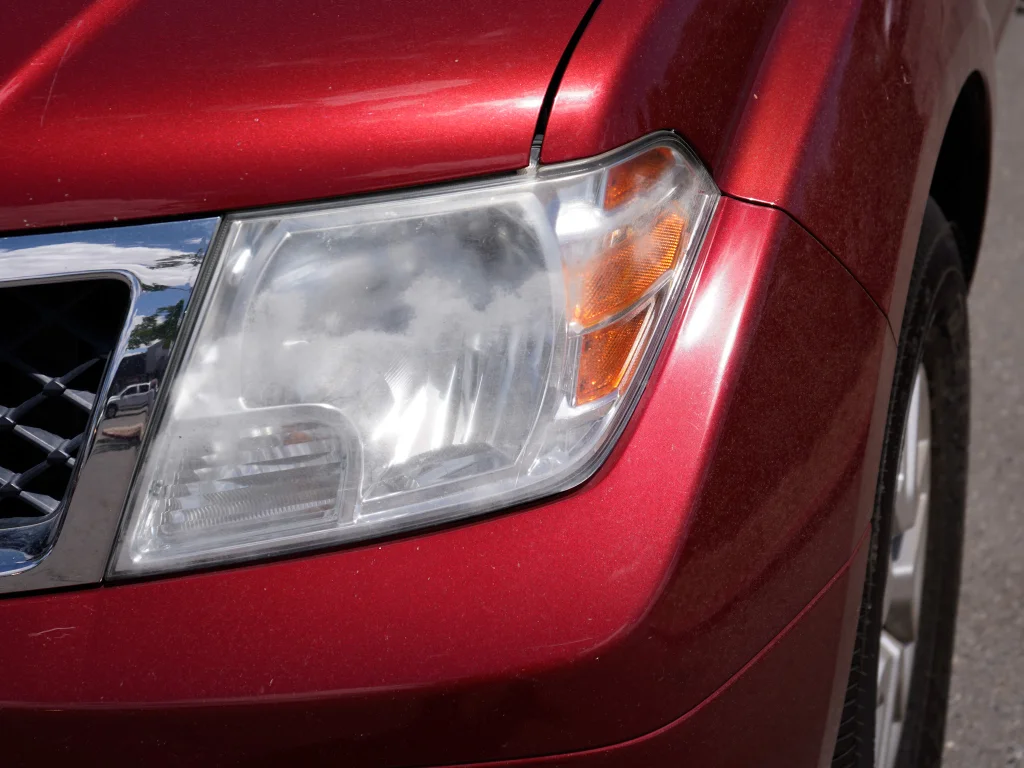 Used 2019 Nah - Cayenne Red Nissan SV image 4