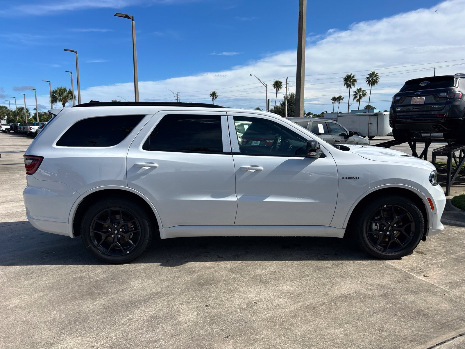 New 2027 White Knuckle Clear-Coat Exterior Paint Dodge GT HEMI image 6