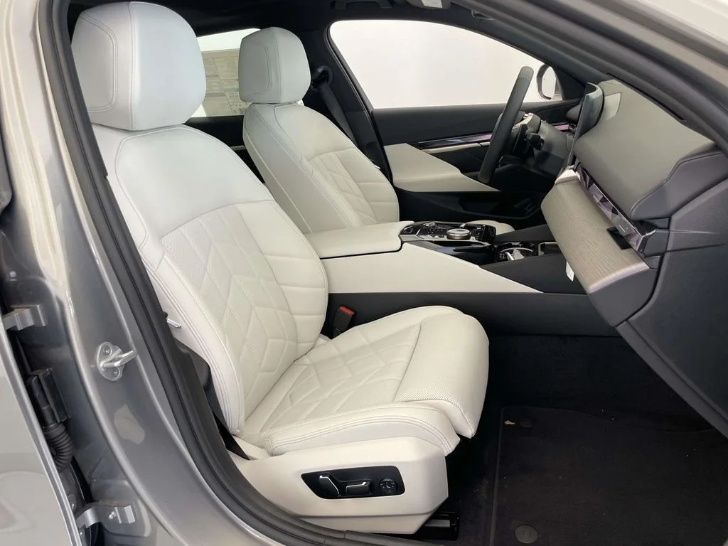 New 2027 Gray BMW 530i xDrive image 20