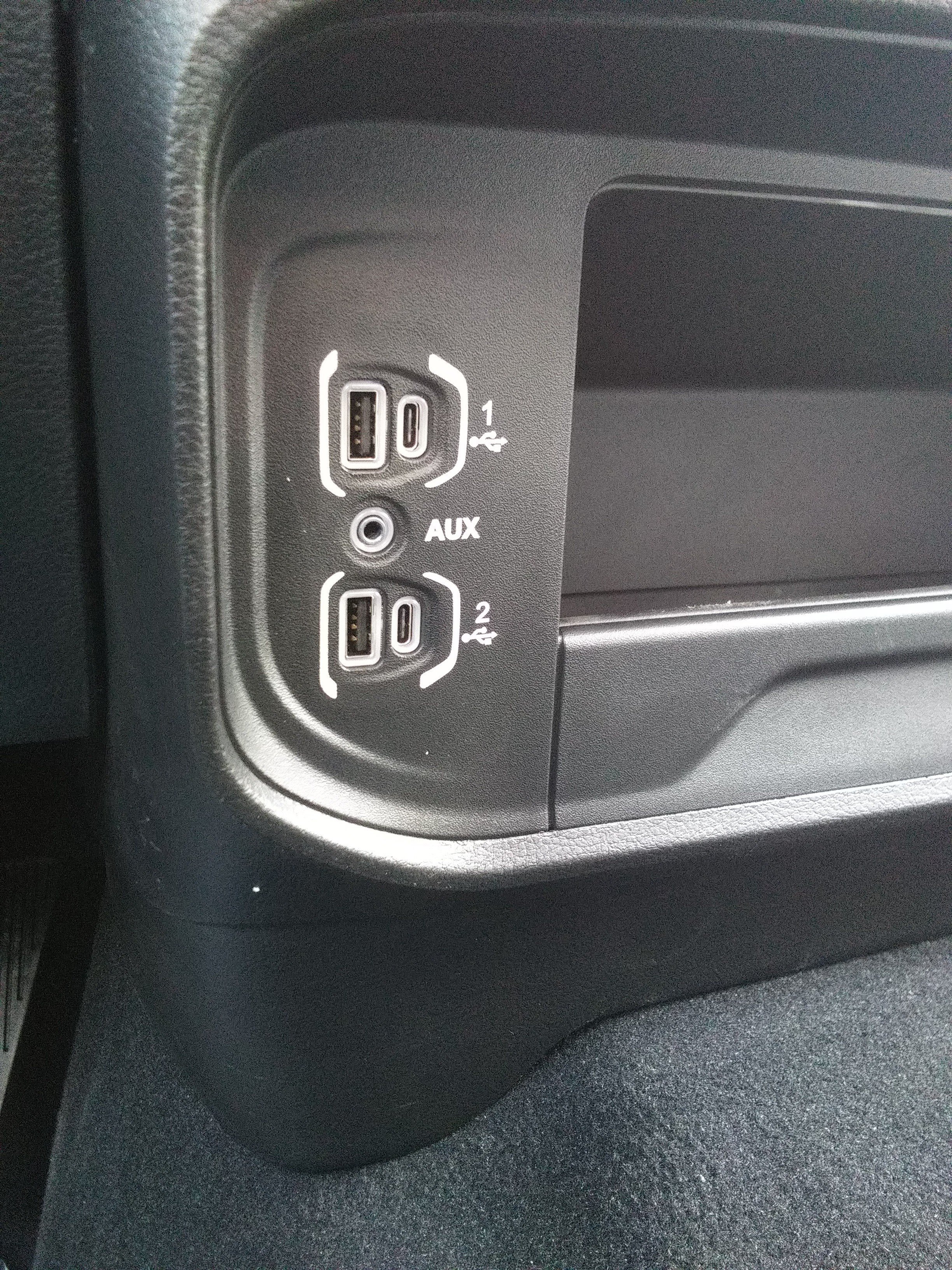 2026 RAM 2500 Laramie - Photo 21