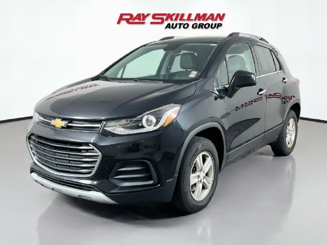 Used 2020 Black Chevrolet LT image 3