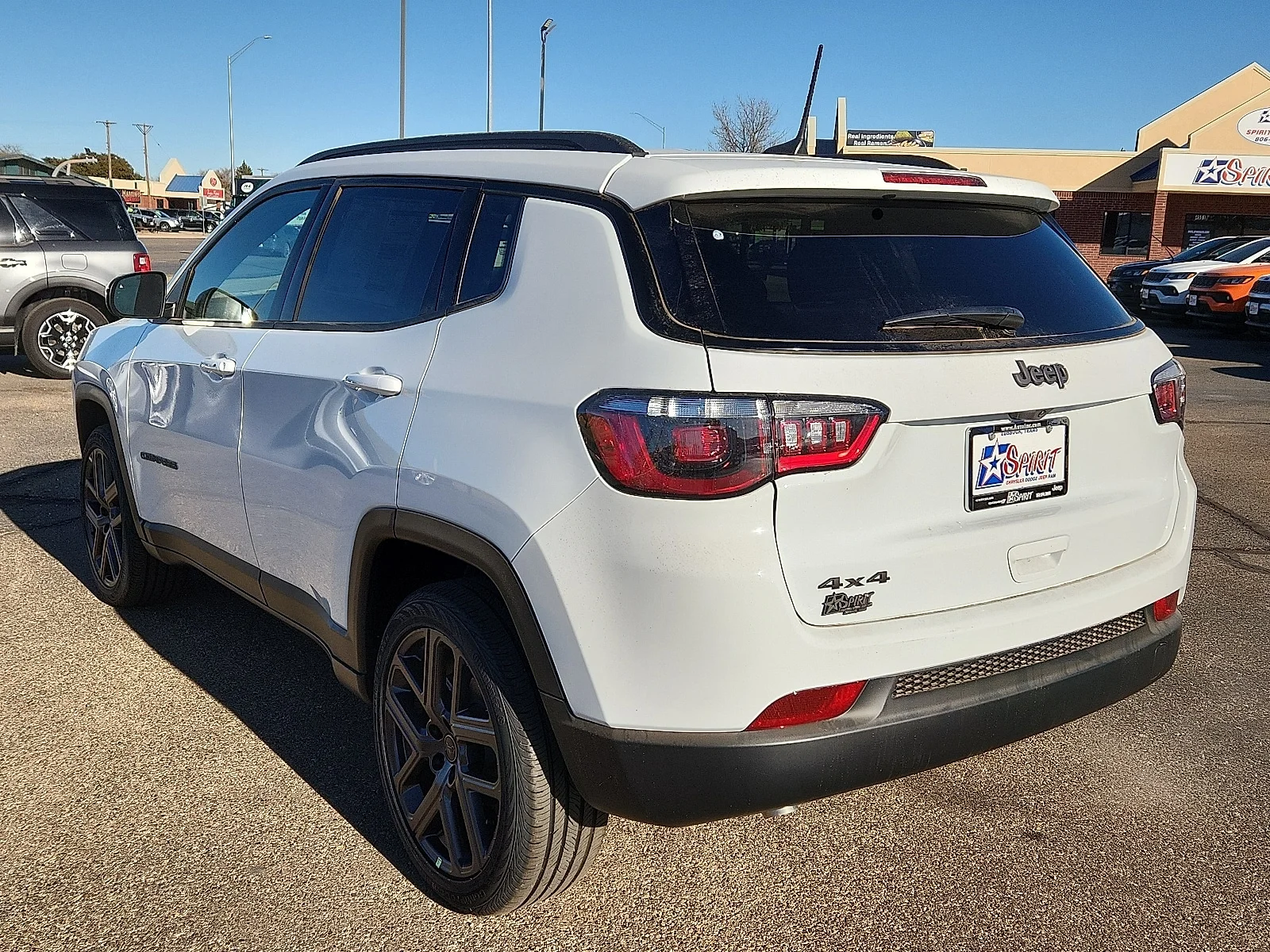 New 2026 White Jeep LATITUDE ALTITUDE 4X4 image 3