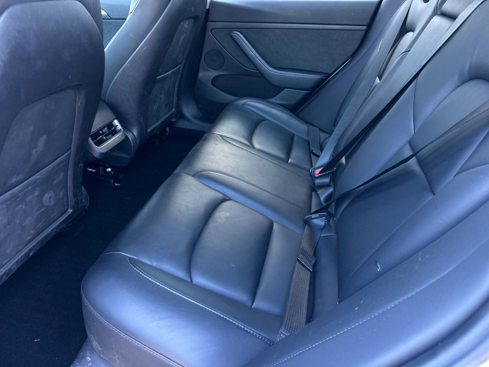 Used 2022 White Tesla Base image 10