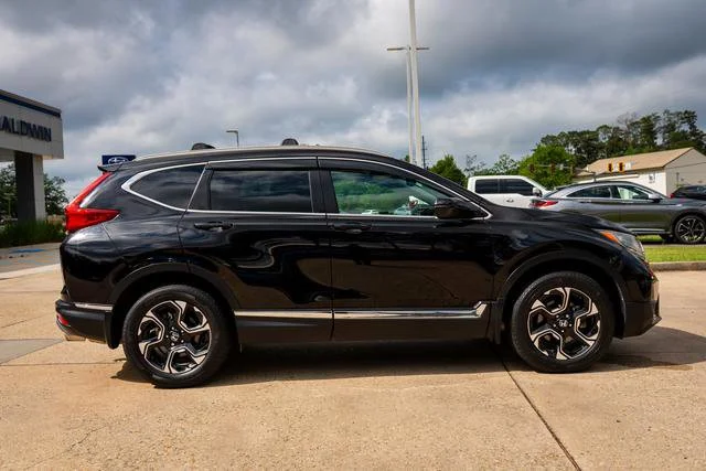 Used 2018 Black Honda Touring image 19