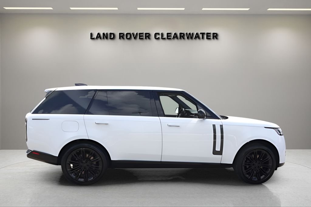 New 2026 Fuji White Land Rover SE image 6