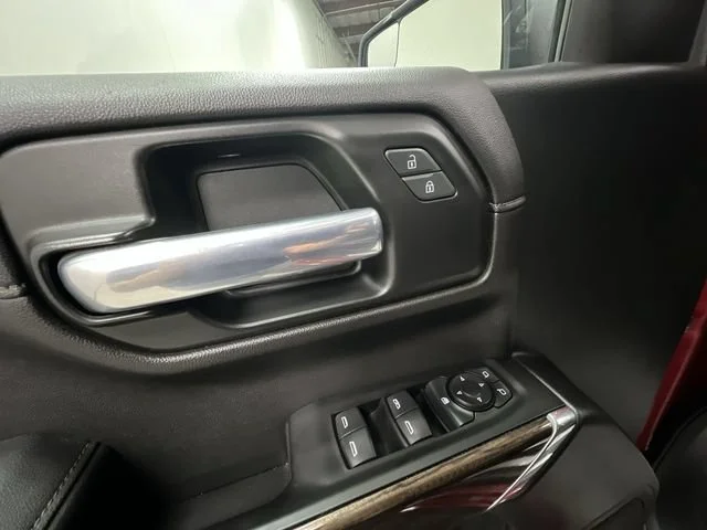 Used 2020 Red Chevrolet RST image 23