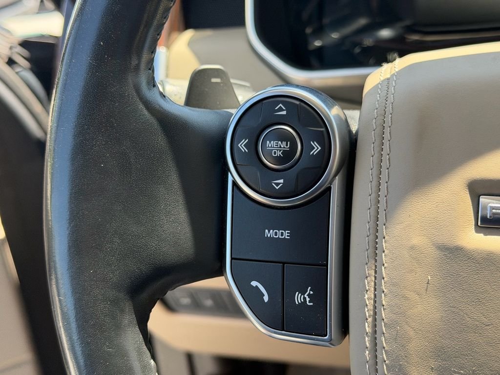 Used 2017 Green Land Rover 3.0L V6 Supercharged HSE image 23