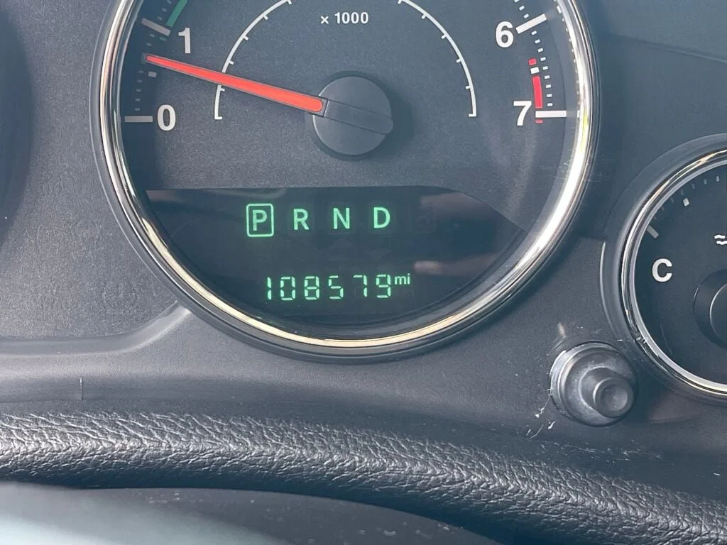 Certified Used 2018 Bright White Jeep Rubicon image 3