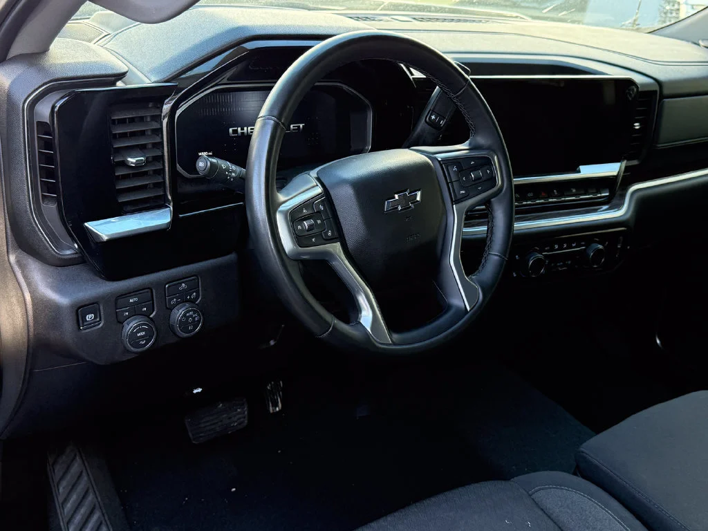 Used 2026 Summit White Chevrolet RST image 23