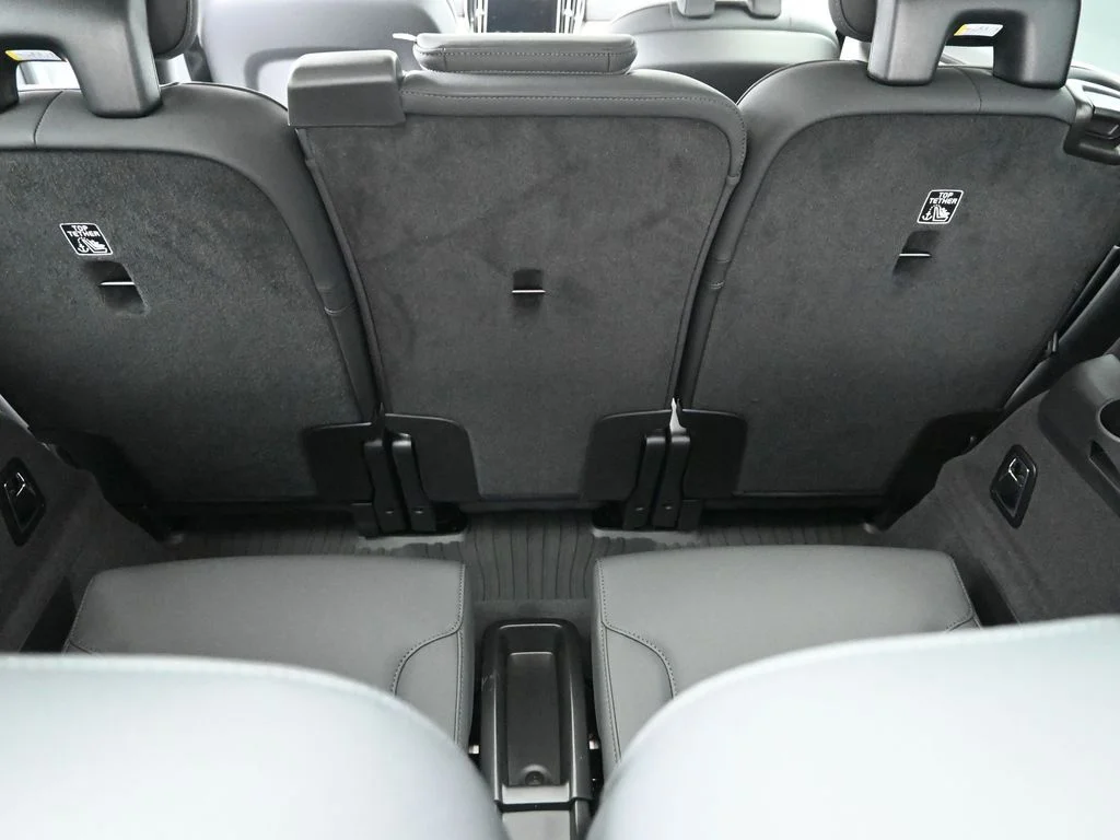 New 2026 Vapour Grey Volvo Core image 18