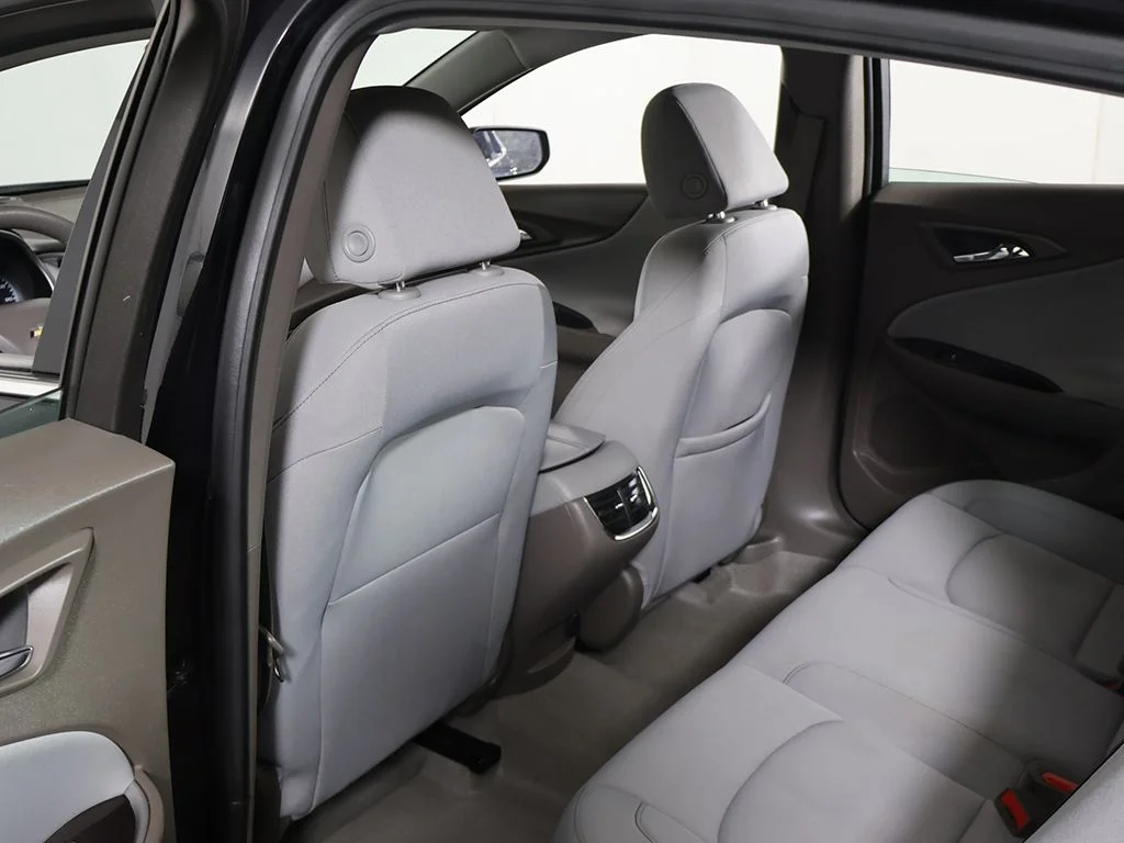 Used 2023 Gray Chevrolet LT image 24