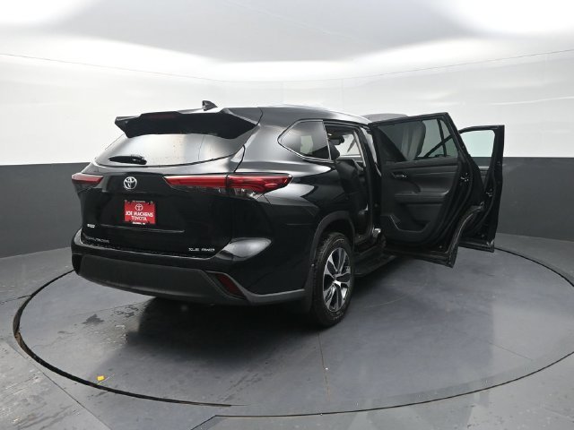 Used 2021 Black Toyota XLE image 45